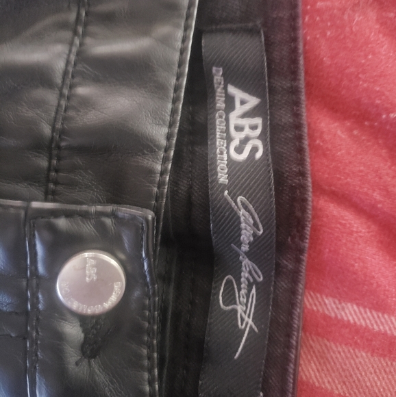 Black ABS brand shorts - Picture 4 of 5